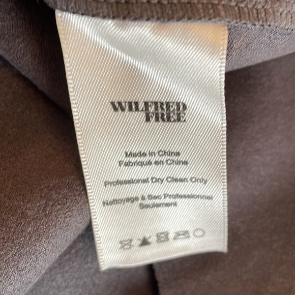 Wilfred Aritzia suede wrap skirt - Picture 4 of 5